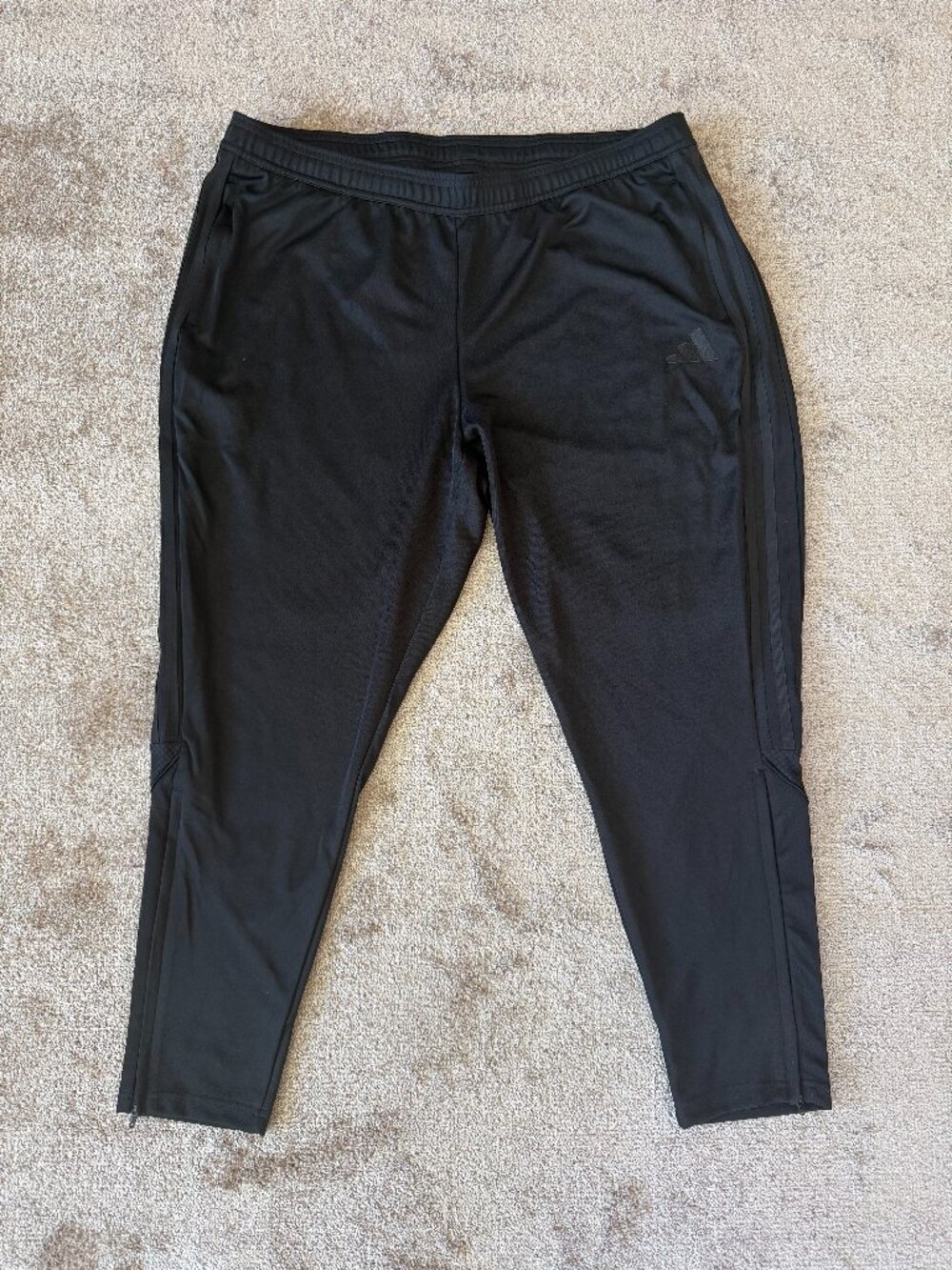 MSRP $50-Size 2X Women's Adidas Tiro32L Black Pant with pocket & Leg Zip- HS3533